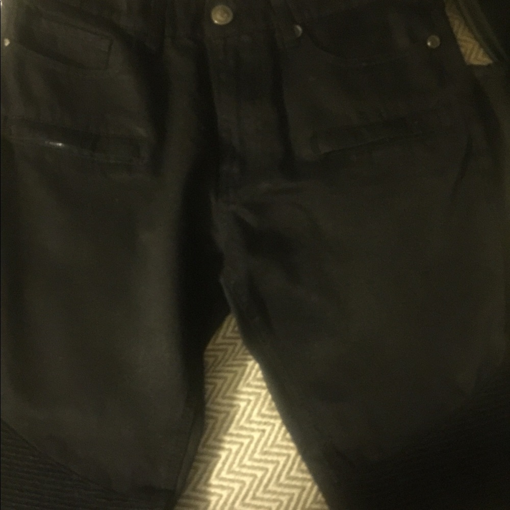Jeans - Picture 2 of 4